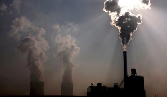 México se comprometen a ampliar objetivos climáticos para 2022 tras visita de Kerry
