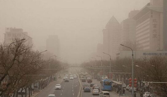 Pekín bajo nube de contaminación en plena COP26