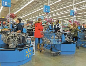California demanda a Walmart por contaminación con residuos tóxicos