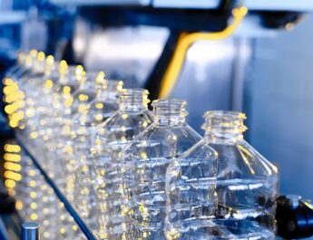 Apoyan 67 países iniciativa de OMC para reducir contaminación de plásticos