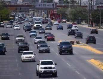 ¿Cómo cuidar el medio ambiente al usar vehículos?