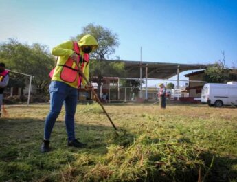 Siguen limpiando escuelas en Gpe con «Aquí estamos todos»