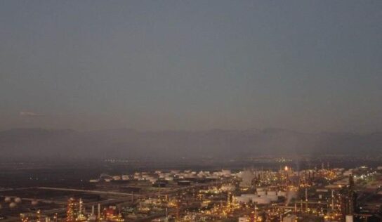Pedirá Nuevo León cuentas a Pemex por contaminación de noche