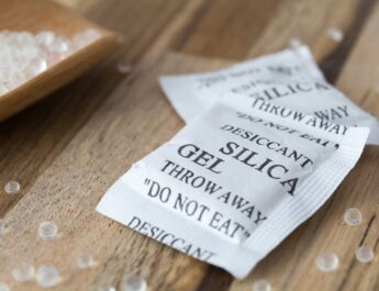 Qué hacer con las bolsas de gel de sílice