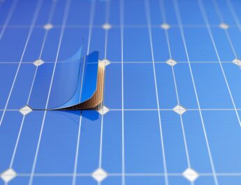 Investigadores desarrollan células solares ultrafinas que capturan el 65% de la luz solar