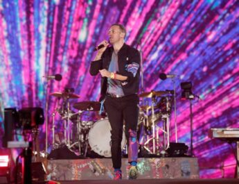 ¿Cómo hace Coldplay para cuidar el ambiente durante sus conciertos?