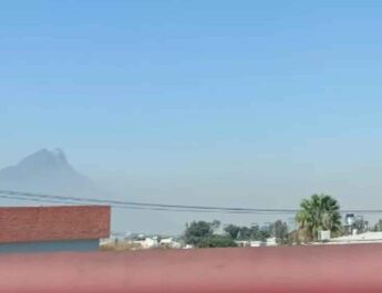 Amanece Monterrey de ‘mala’ a ‘buena’ calidad del aire